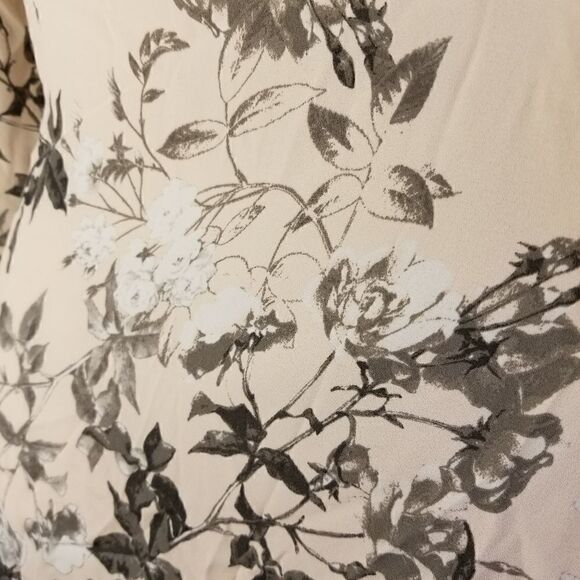 Womens Banana Republic Classic Fit Pink Gray Floral Long Sleeve Button Down XS - Picture 5 of 8